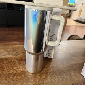 Simple Modern Zenon Trek